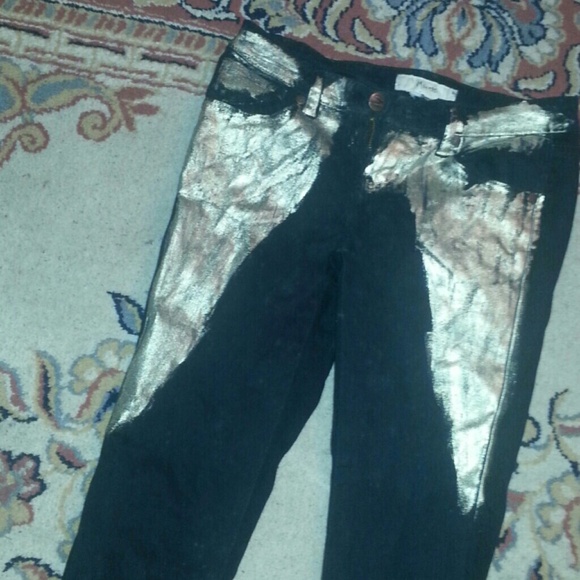 Black skinny jeans with gold coloring