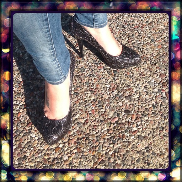 Can you handle the sparkle? LAST PAIR! - Picture 2 of 4