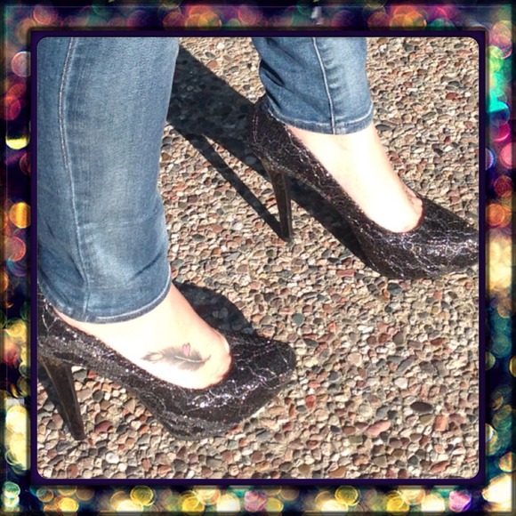 Can you handle the sparkle? LAST PAIR! - Picture 3 of 4