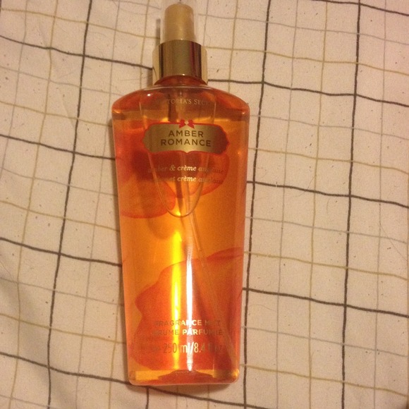 Amber Romance fragrance mist