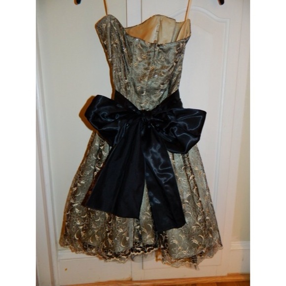 Jessica McClintock Black and Gold Cocktail Dress