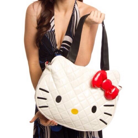 🚫Sold🚫 Hello Kitty Loungefly Purse