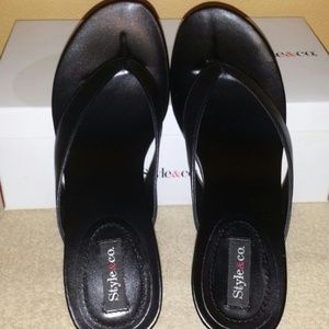 NEW Style&co. Sandals