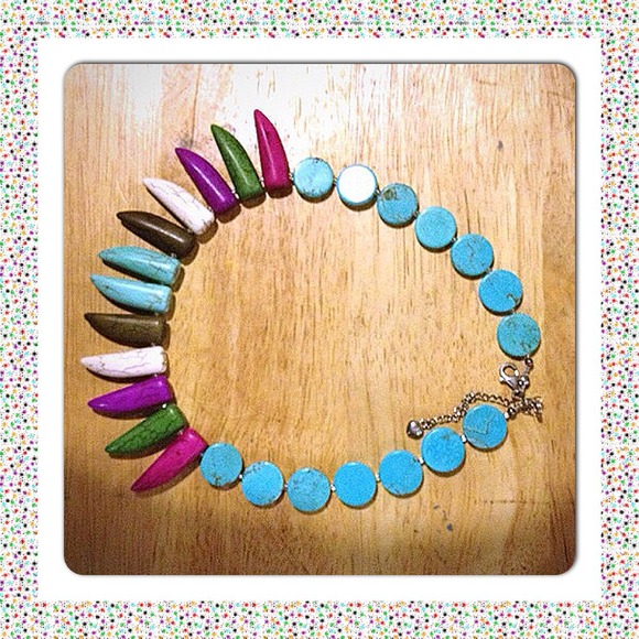 BEAUTIFUL HANDMADE NECKLACE!