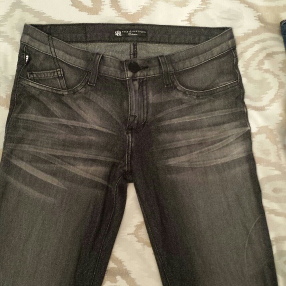 Rock & Republic jegging size 28. Almost new condit