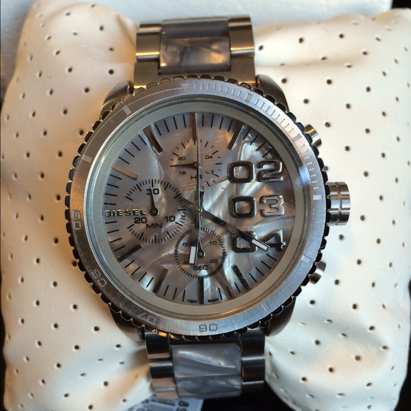Diesel Jewelry - **NEW** Diesel Watch in Silver/Gray