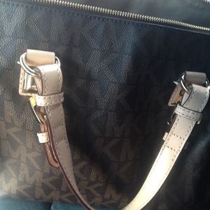 Michael Kors handbag new.