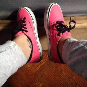 Highlighter pink vans