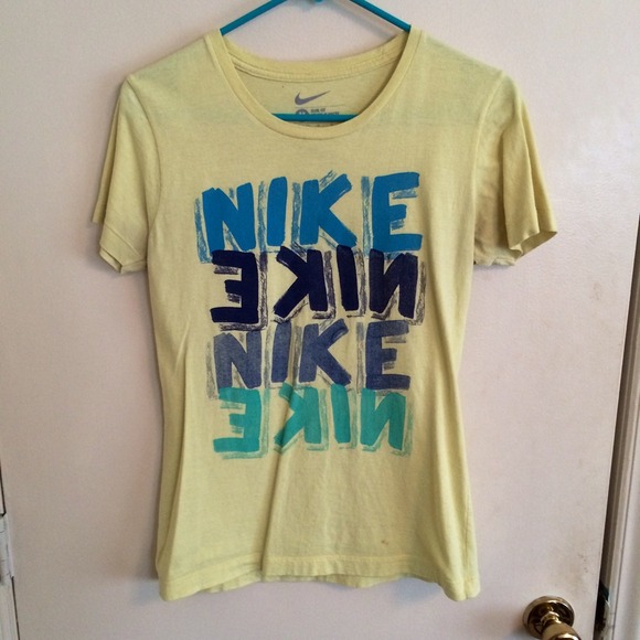 ❌SOLD❌ Nike Workout Tee