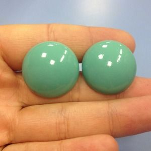 Button stud ear ring