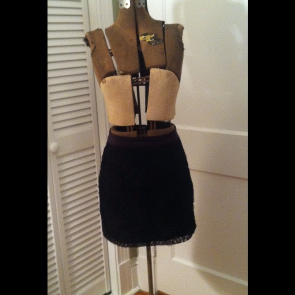 Beautiful Floral Lace Mini Skirt, Size S