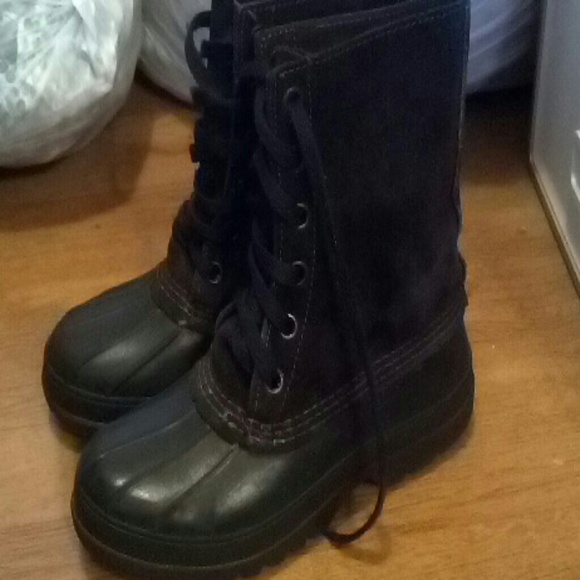 Rain boots