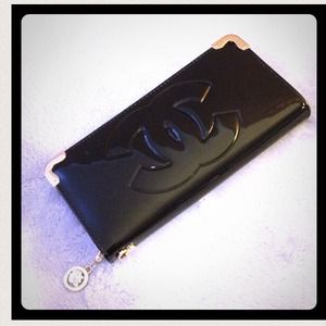 Black and white Chanel wallet
