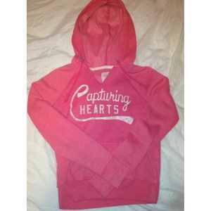 Aerie by American Eagle "Capturing Hearts" Hoodie