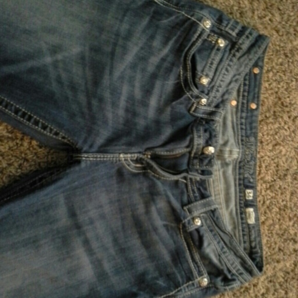 Sold - Picture 2 of 4