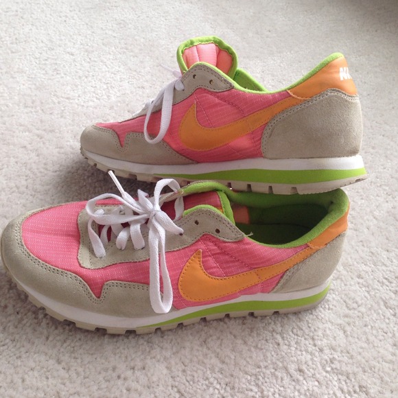 Multicolor Nike Trainer Sneaker