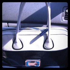 🎀🎀🎀BUNDLE BAG/NIKES🎀🎀🎀