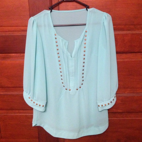Bundle! REDUCED!!!NWOT mint green blouse - size M