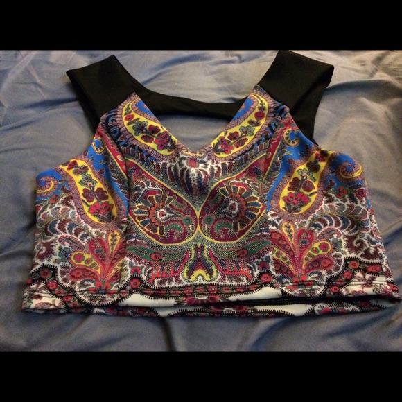 Bebe crop top