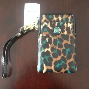 BNWT coach jade Ocelet universal cell phone wallet