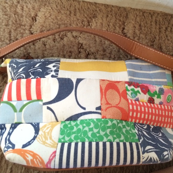 Authentic coach purse - Picture 3 of 3