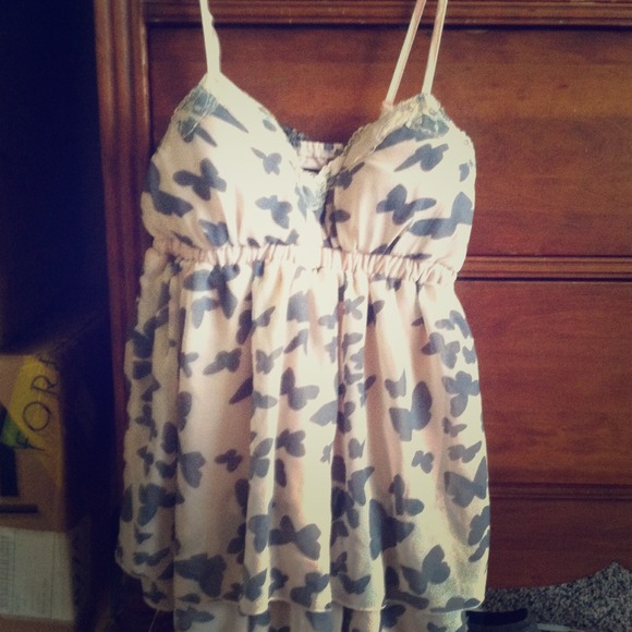 Butterfly top