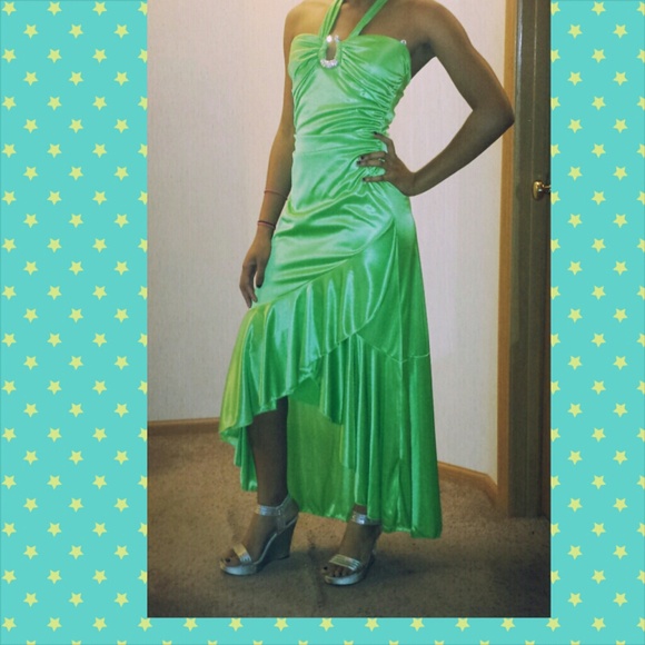 🎉🎉Host Pick 4/21🎉🎉Lime halter hi low dress - Picture 2 of 3