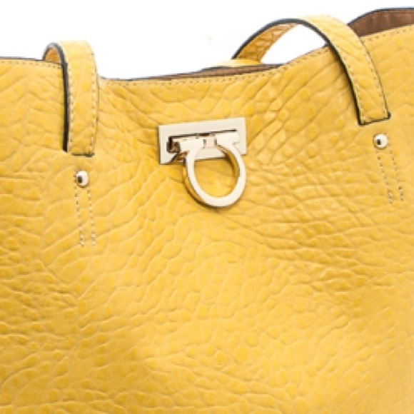 🔴sold Large mustard yellow shopper tote 😊 - Picture 2 of 2