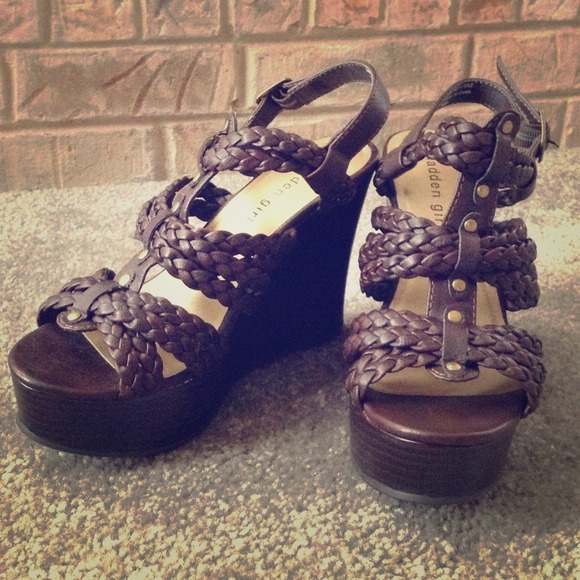 Madden girl wedges