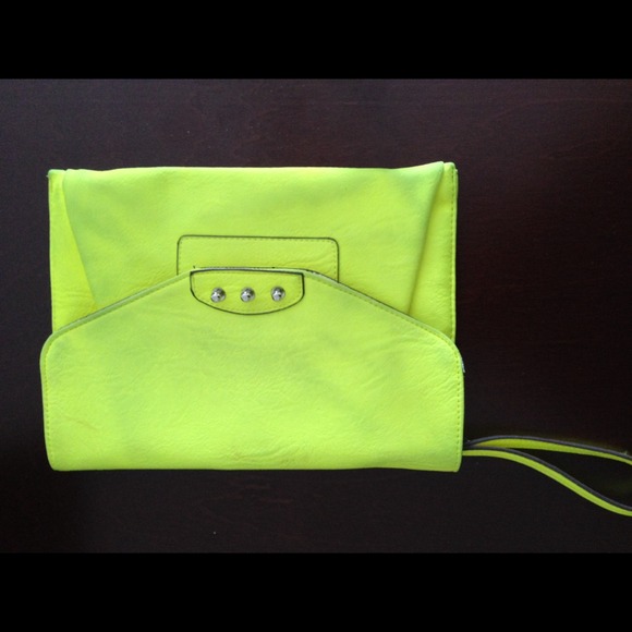 Mossimo Supply Co. Bags - Neon Green/Yellow Clutch Mossimo Supply Co. Bags - Neon Green/Yellow Clutch