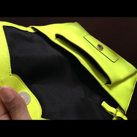 Mossimo Supply Co. Bags - Neon Green/Yellow Clutch Mossimo Supply Co. Bags - Neon Green/Yellow Clutch