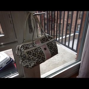 100% Authentic Classy coach purse!