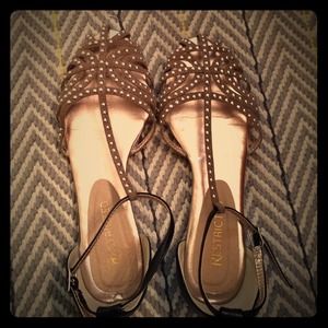 Restricted gladiator flats