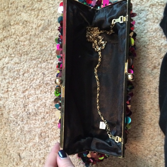 Clutch - Picture 2 of 2