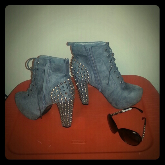 Platform spikes heels