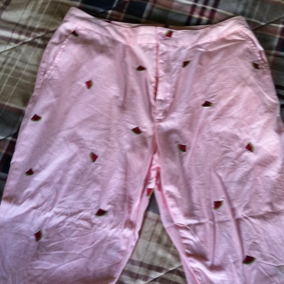 REDUCED Capri Pants