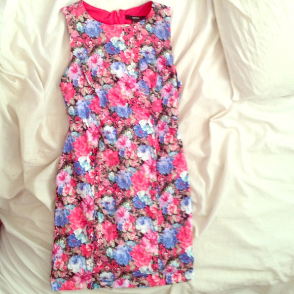 Forever 21 Flower Bodycon Dress