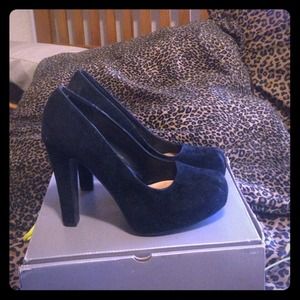 Brand new never been used black suede heels
