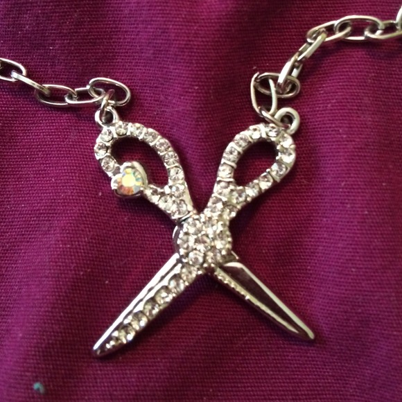 Shears necklace