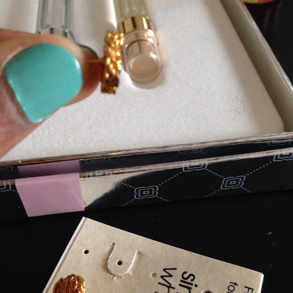 SCRIBBLE EARRINGS👂 - Picture 3 of 3