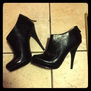 Black leather ankle boots like new condition