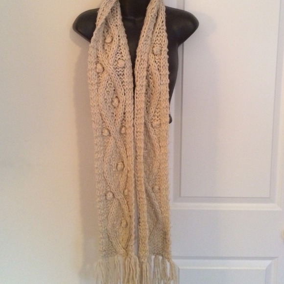 Scarf - Picture 1 of 1