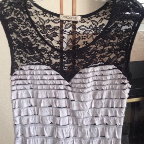 Holding for Candykissa143 ARDEN B. Dress - Picture 2 of 4