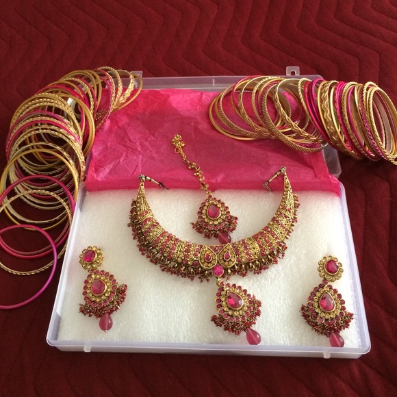 💥SOLD💥Great deal!!! Indian Jewlery
