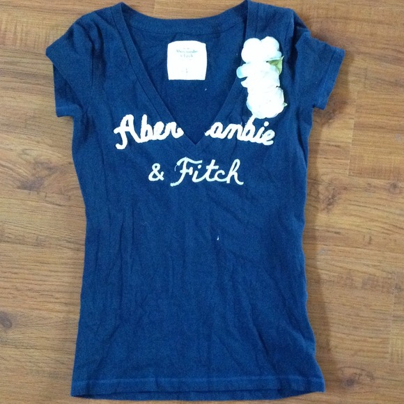 ***REDUCED*** Abercrombie T-Shirt
