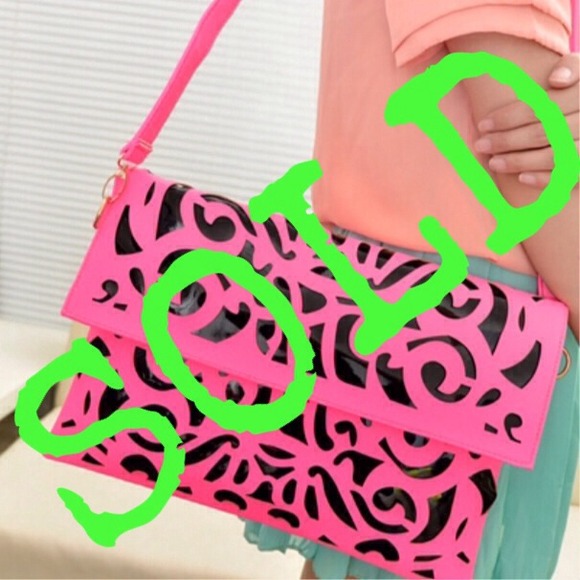 Clutches & Wallets - ⛔️SOLD!⛔️HOT PINK Large Envelope Clutch!