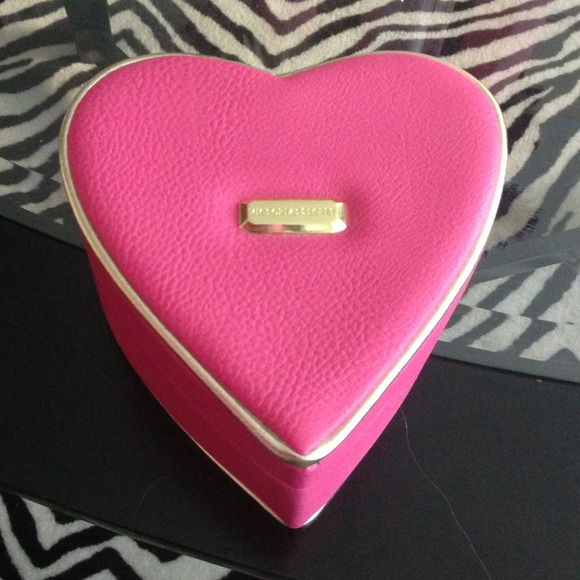 ❌Sold❌Victoria's Secret case