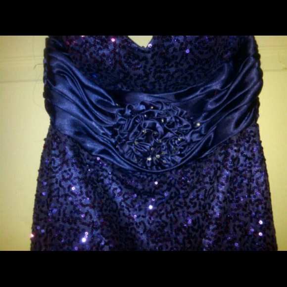 Prom dress only worn once! - Picture 2 of 3