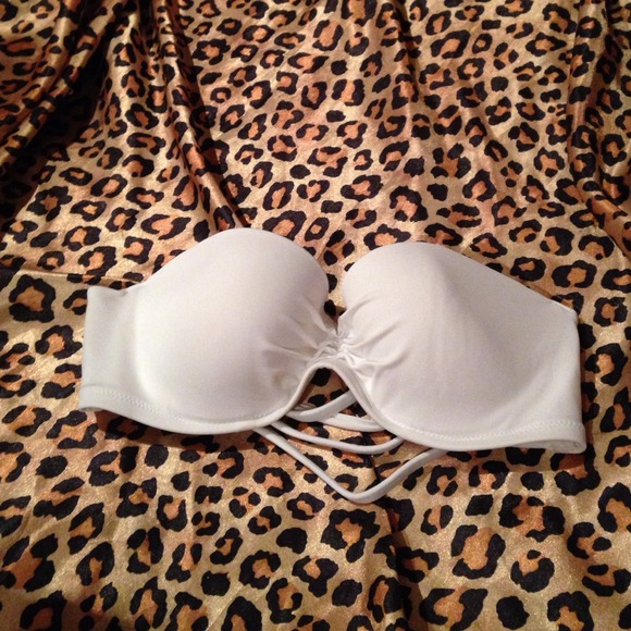 🔥SOLD ON MERC.🔥Strappy bikini