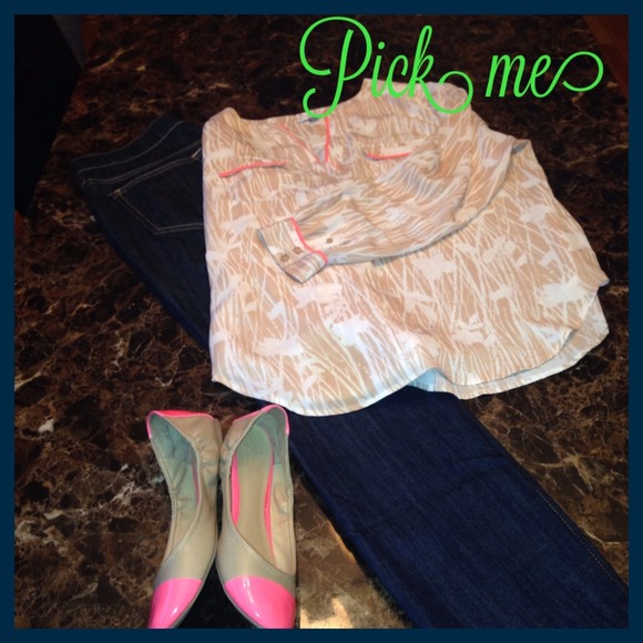 Woman's top/Old Navy Jeans